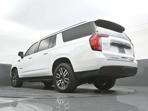 Used 2024 GMC Yukon XL AT4 AWD/4WD image 46