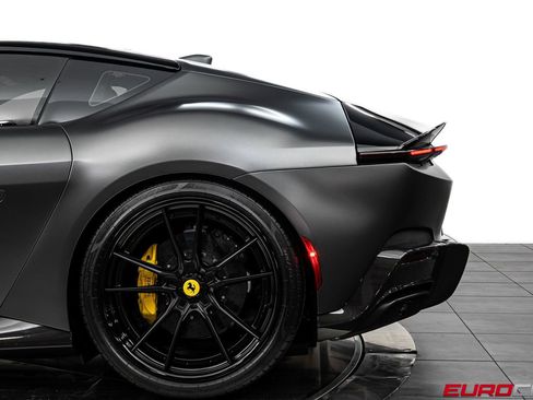 Used 2025 Ferrari 12Cilindri RWD image 19