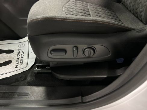 Used 2024 Chevrolet Equinox LT image 13