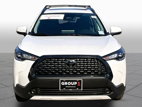 Certified 2023 Toyota Corolla Cross LE w/ Moonroof Package AWD/4WD image 4