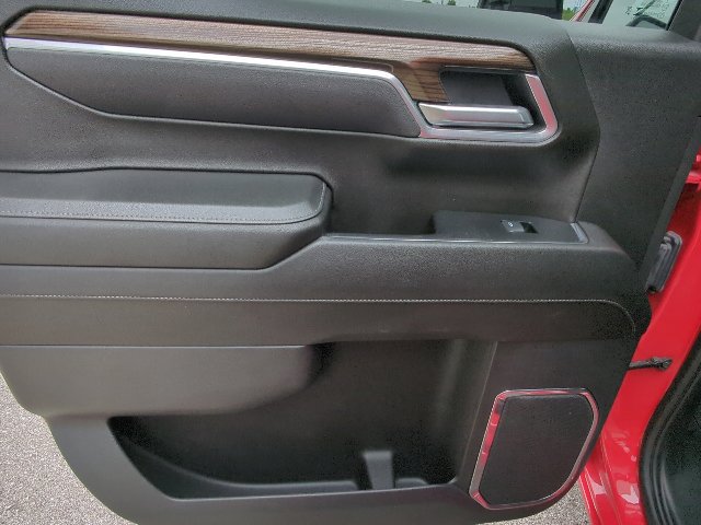 Used 2025 Chevrolet Silverado 1500 LT AWD/4WD image 27