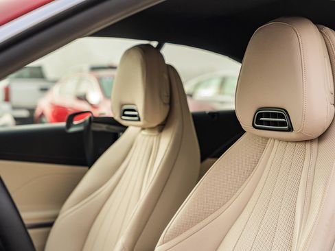 Used 2024 Mercedes-Benz CLE 300 4MATIC Cabriolet image 31