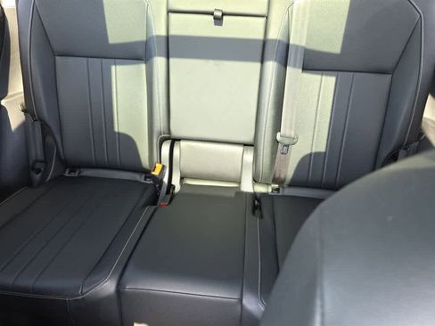 Used 2022 Volkswagen Tiguan SE AWD/4WD image 27