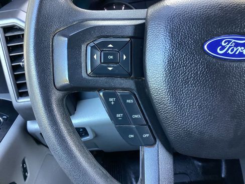 Used 2022 Ford F250 XL w/ Power Equipment Group image 42