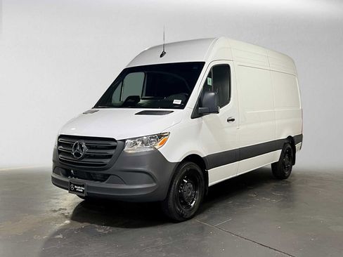 Used 2026 Mercedes-Benz Sprinter 2500 image 7