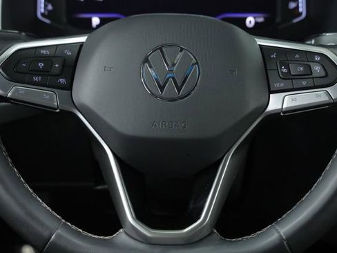 Used 2022 Volkswagen Atlas Cross Sport SEL image 13