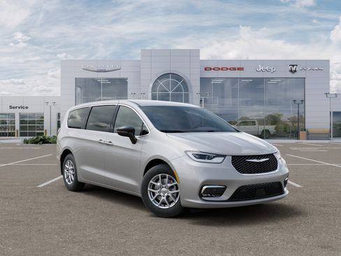 New 2026 Chrysler Pacifica Select image 33