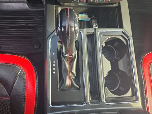 Used 2019 Ford F150 Lariat w/ Equipment Group 502A Luxury image 16