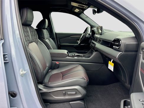 New 2026 Honda Pilot Black Edition image 35