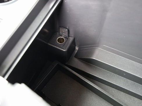 Used 2021 Ford F250 Lariat w/ Lariat Ultimate Package image 26