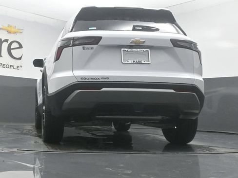 New 2026 Chevrolet Equinox LT w/ Safety and Technology Package AWD/4WD image 32