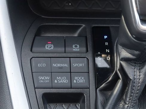 Used 2023 Toyota RAV4 XLE Premium AWD/4WD image 23