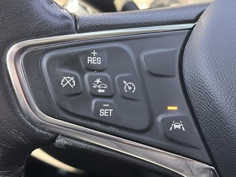 Used 2021 Chevrolet Equinox LT image 15