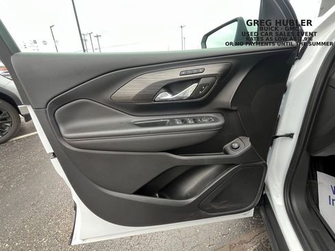 Used 2023 GMC Terrain SLT w/ LPO, Floor Liner Package image 23
