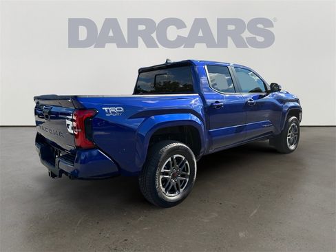 Used 2024 Toyota Tacoma TRD Sport image 7