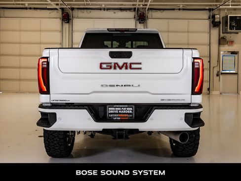 Used 2024 GMC Sierra 2500 Denali w/ Denali Reserve Package AWD/4WD image 8