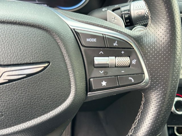 Used 2025 Genesis G70 2.5T RWD image 26