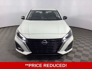 Used 2025 Nissan Altima 2.5 SV FWD video 2