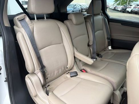 Used 2023 Honda Odyssey Touring image 20