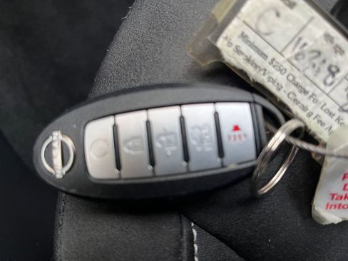 Used 2025 Nissan Altima 2.5 SV image 25