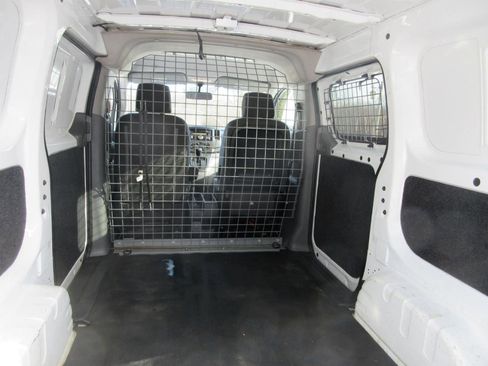 Used 2017 Chevrolet City Express LS image 17