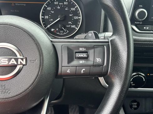 Used 2024 Nissan Rogue S AWD/4WD image 23