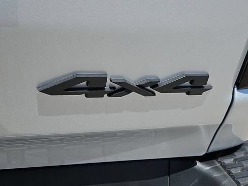 Used 2026 RAM 1500 Express AWD/4WD image 15