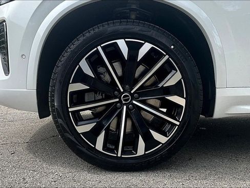 New 2026 Volvo XC90 T8 Ultra AWD/4WD image 42