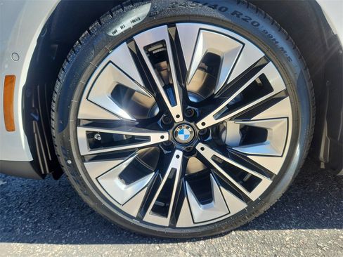 New 2026 BMW 530i xDrive w/ Premium Package image 11