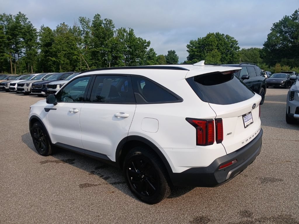 Certified 2021 Kia Sorento S AWD/4WD image 3