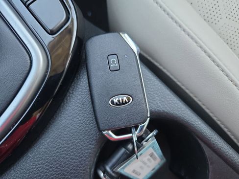 Certified 2021 Kia Seltos EX image 34