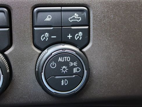 Used 2024 Chevrolet Silverado 1500 LTZ image 54