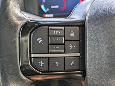 Used 2024 Ford F250 Platinum image 31