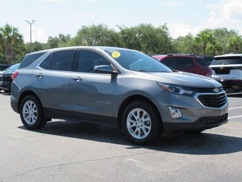 Used 2018 Chevrolet Equinox LT FWD image 3