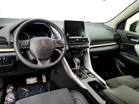 Used 2022 Mitsubishi Eclipse Cross SE image 12