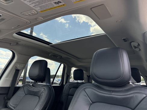 New 2025 Lincoln Aviator Reserve w/ Equipment Group 201A image 25