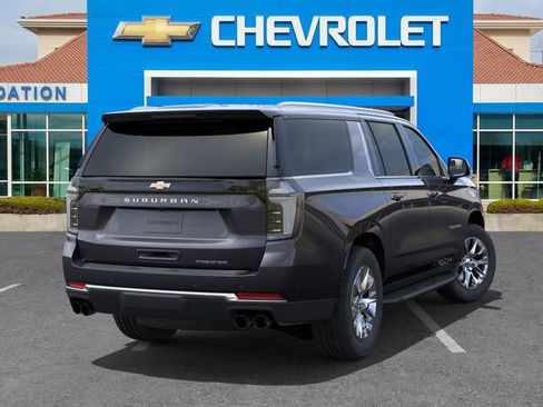 New 2025 Chevrolet Suburban Premier image 4