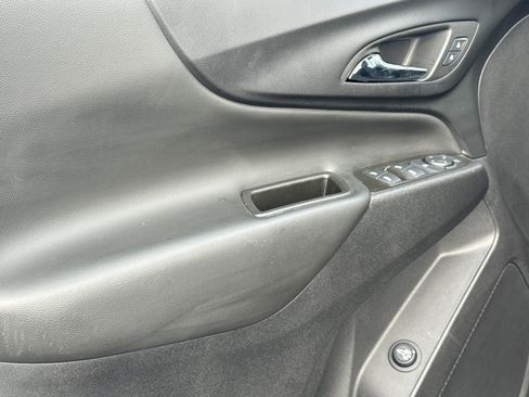 Certified 2024 Chevrolet Equinox LT w/ LPO, Floor Liner Package image 15