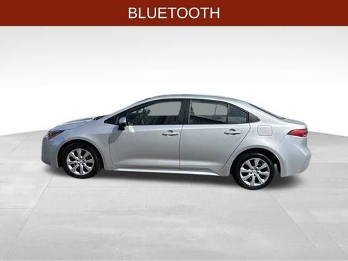Used 2023 Toyota Corolla LE FWD image 4