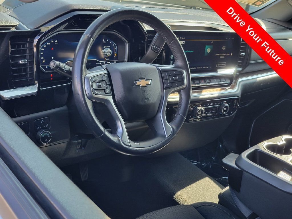 Used 2022 Chevrolet Silverado 1500 LT w/ All Star Edition Plus RWD image 5