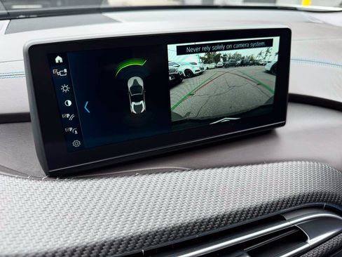 Used 2019 BMW i8 Roadster AWD/4WD image 24