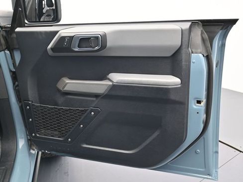 Used 2022 Ford Bronco Black Diamond image 29