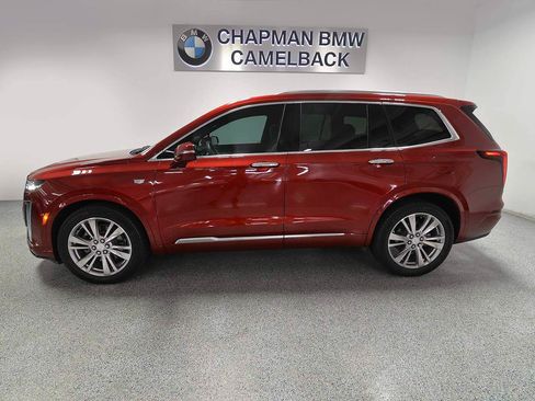 Used 2024 Cadillac XT6 Premium Luxury w/ Technology Package FWD image 3
