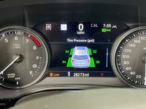 Used 2024 Cadillac XT6 Sport w/ Technology Package AWD/4WD image 14