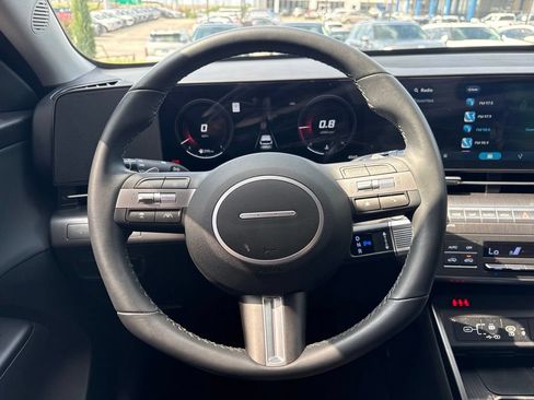 Used 2026 Hyundai Kona SEL Premium FWD image 6