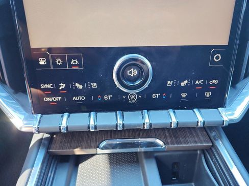 Certified 2024 GMC Acadia Denali w/ Super Cruise Package image 18