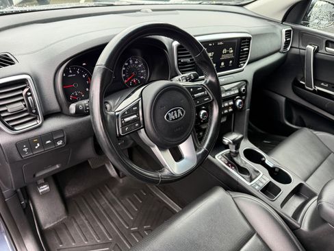Used 2020 Kia Sportage EX image 21