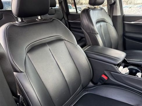 Used 2022 Jeep Grand Cherokee Limited image 26