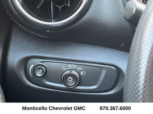 Used 2024 Chevrolet Blazer LT w/ Convenience Package image 16