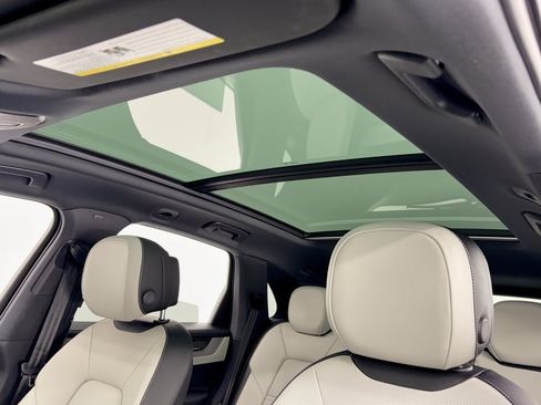 Certified 2025 Porsche Cayenne S AWD/4WD image 27